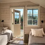 Levi Snowlight, Modern & Cozy & 2 Passes