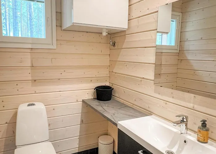 Levi Snowlight, Modern & Cozy & 2 Passes